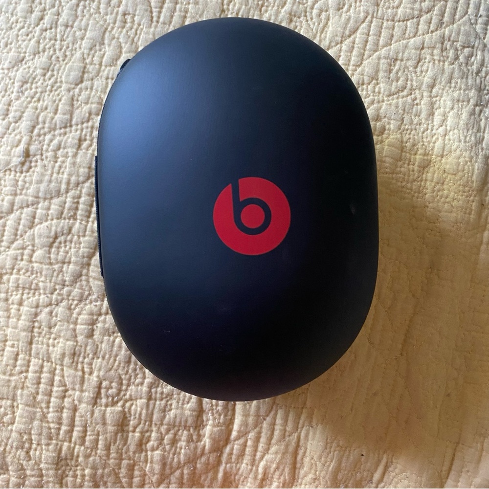 Beats Studio 3 Wireless Dr. Dre case only